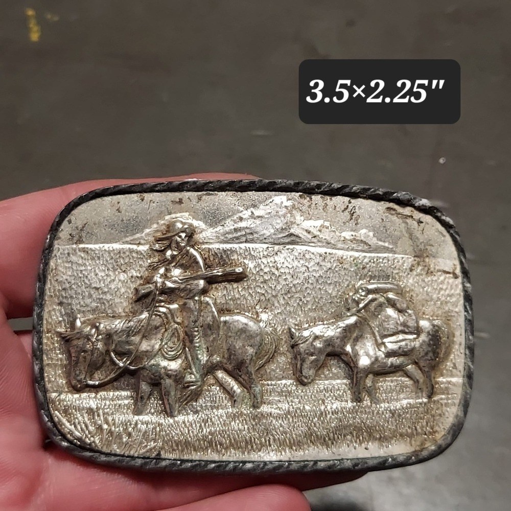 Vintage Silvertone Western Americana 3.25" by 2.25" Metal Belt Buckle- Pre-owned